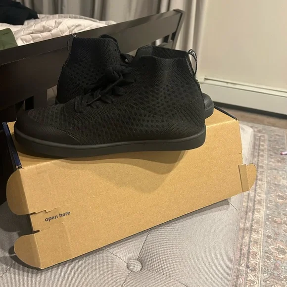 SUAVS women Black High-Top Shoes - BRAND NEW - Picture 8 of 11